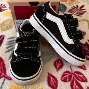 OLD SKOOL TODDLER VANS